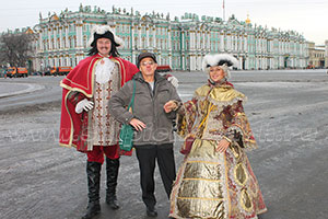Николай Васильевич Шептяков  на Дворцовой площади в Санкт - Петербурге