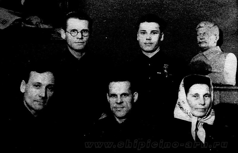 Дьяков в составе делегации от Котласского района в 1948 году