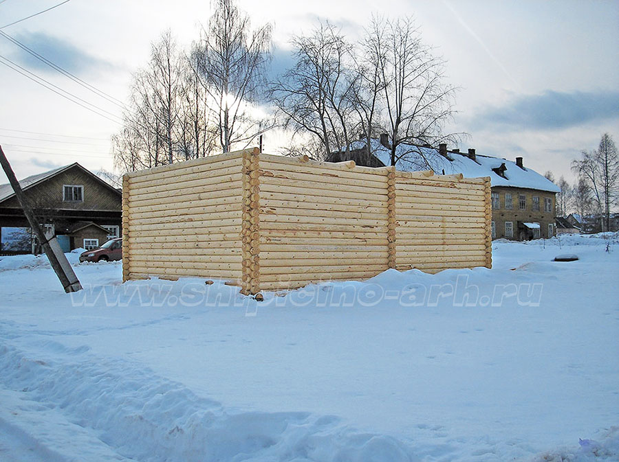 Строящаяся баня в поселке Шипицыно.